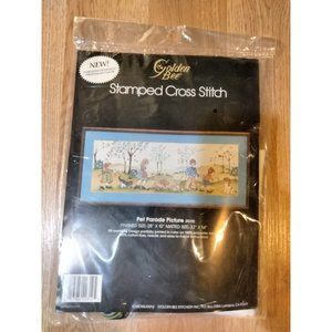 Golden Bee~Pet Parade Picture~ Stamped Cross‎ Stitch Kit #20310